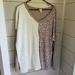 Cute multi-texture XXL shirt.